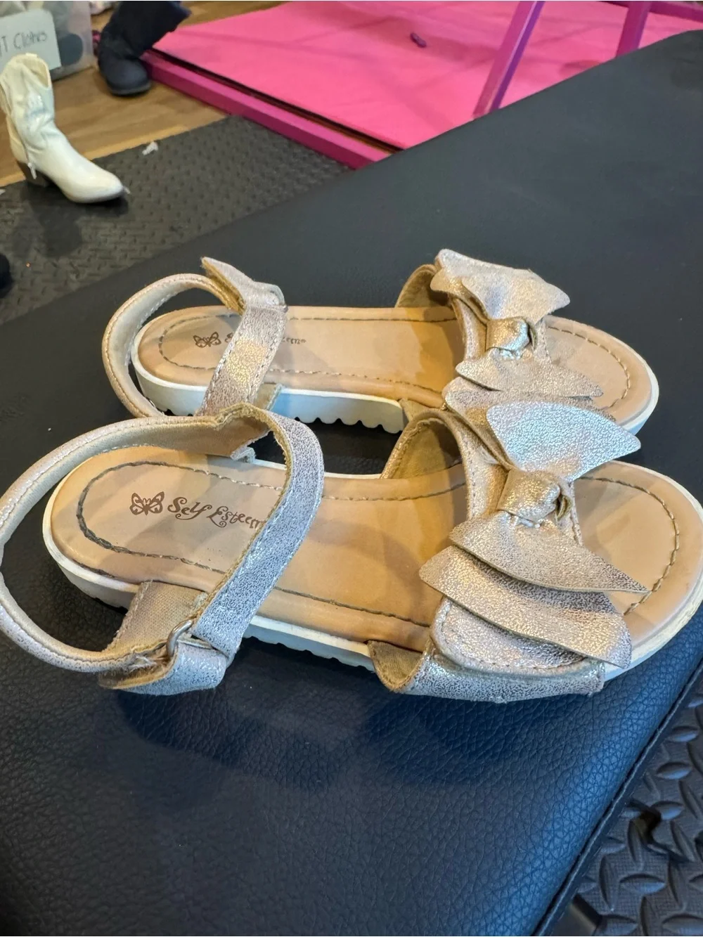 Toddler girls shimmer sandals sz 11M